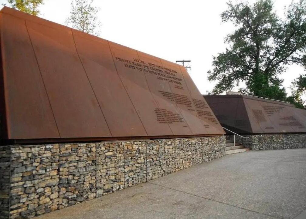 潜山耐候钢板挡土墙